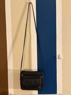 Fossil Black Leather Small Organizer Crossbody Bag with Front Flap and Zip Pocke